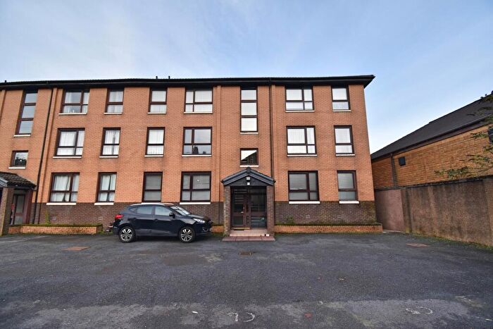 2 Bedroom Flat For Sale In C Braemar Gardens, Robertson Street, Greenock, PA16