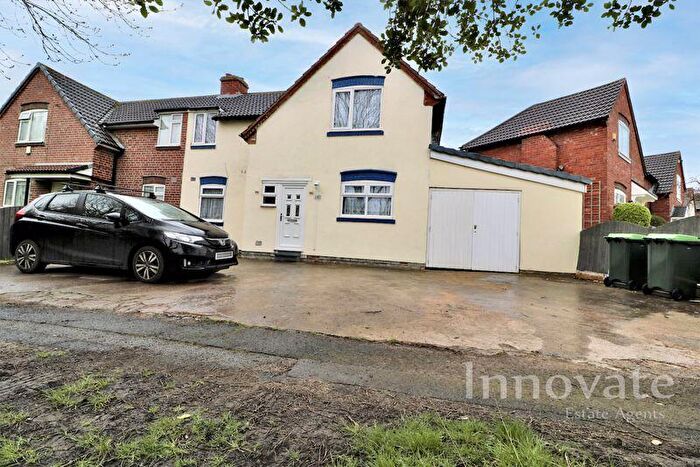 5 Bedroom Semi-Detached House For Sale In Manor Road, Smethwick, B67