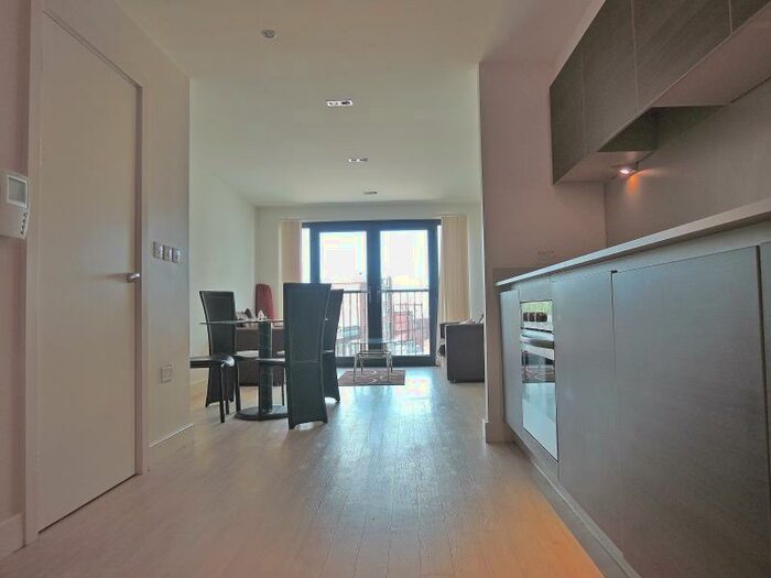 2 Bedroom Apartment To Rent In The Hub, Clive Passage, Birmingham, B4