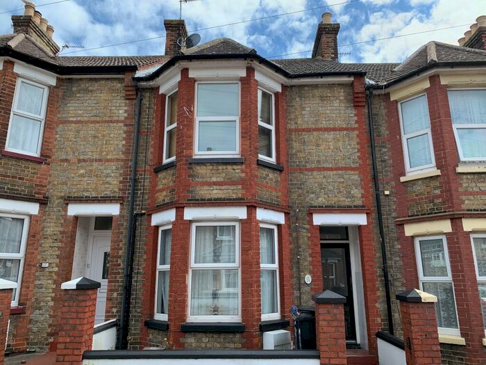 3 Bedroom Terraced House To Rent In Salisbury Avenue, CT11