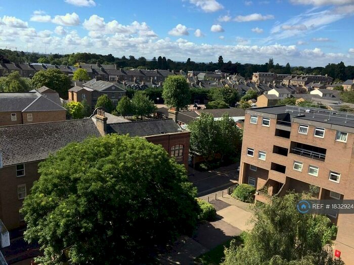 2 Bedroom Flat To Rent In Hanover Court, Cambridge, CB2