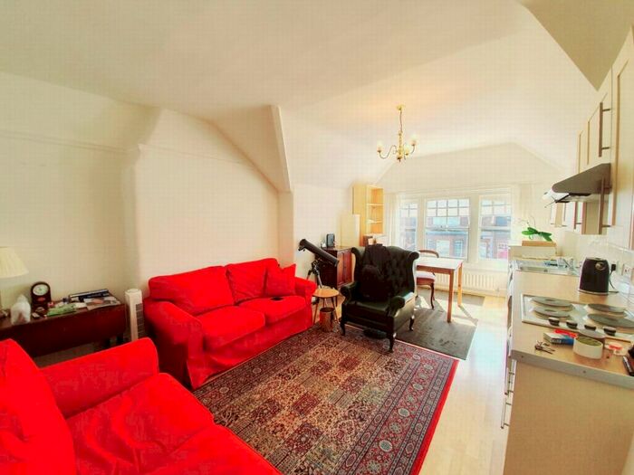 2 Bedroom Flat To Rent In Talbot Road, Highgate, N6