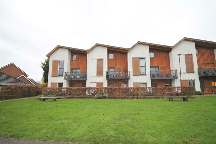 5 Bedroom Terraced House To Rent In Rogers Court, Hanham, Bristol, BS15