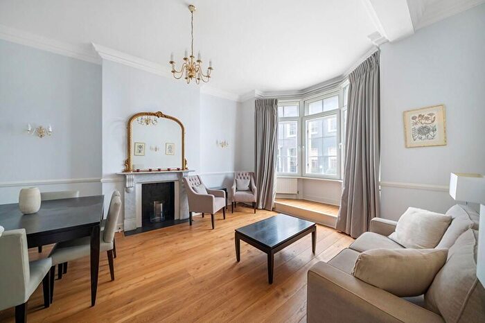 3 Bedroom Property To Rent In Dover Street, Mayfair, W1S