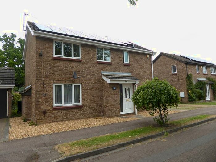 4 Bedroom Detached House To Rent In Westrope Way, Brickhill, MK41