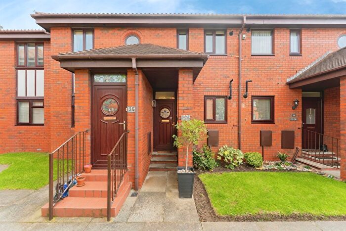 2 Bedroom Flat For Sale In Groveland Road, Wallasey, CH45