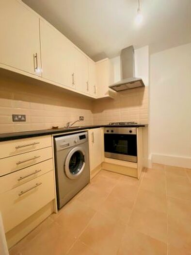 2 Bedroom Flat To Rent In 837 Woolwich High Road, London SE7