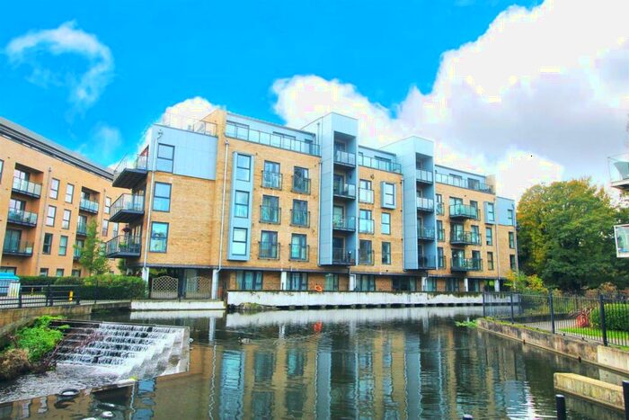 2 Bedroom Apartment To Rent In Nash Mills Wharf, Hemel Hempstead, HP3