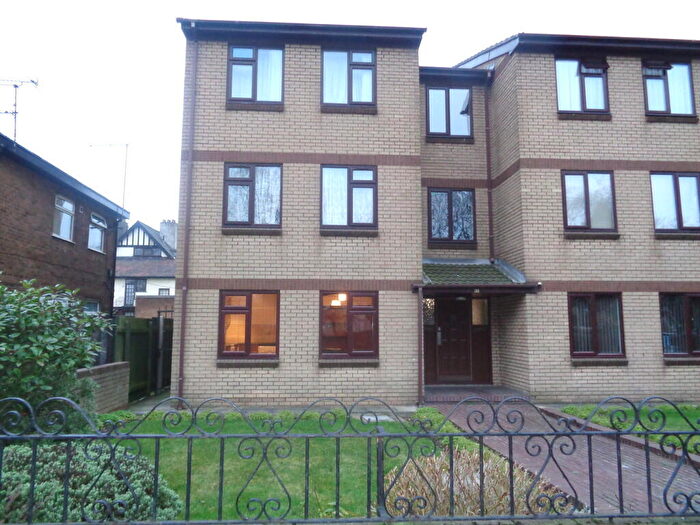 Apartment To Rent In Alexandra Court, HU5