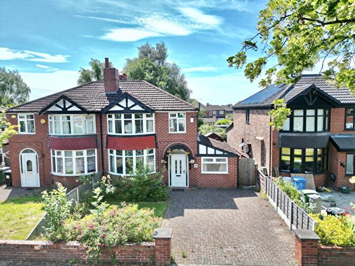 3 Bedroom Semi-Detached House For Sale In Derbyshire Road South, Sale, Trafford, M33