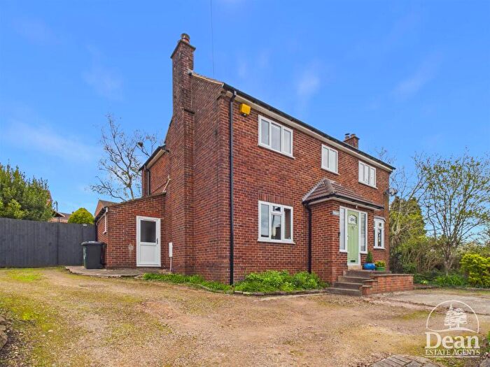 3 Bedroom Detached House For Sale In Church Street, Littledean, Cinderford, GL14