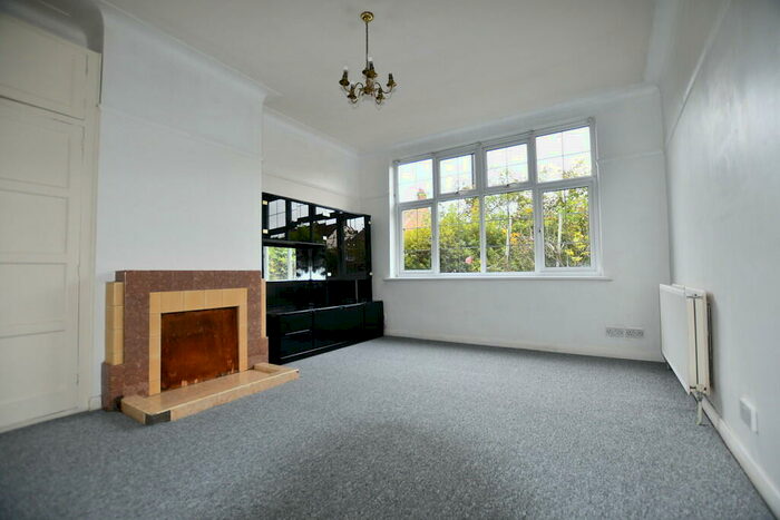 3 Bedroom Terraced House To Rent In Lower Addiscombe Road, Addiscombe, Croydon, CR0