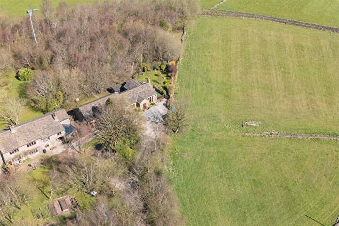 8 Bedroom Character Property For Sale In Pundles And Pundles Cottage, Pavement Lane Halifax, HX2