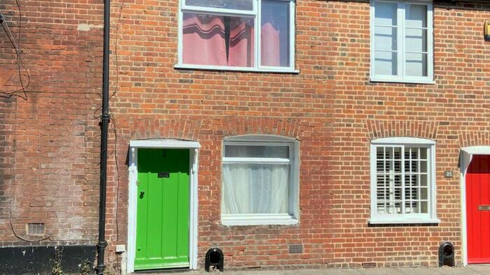 1 Bedroom House To Rent In London Road, Canterbury Ref -, CT2