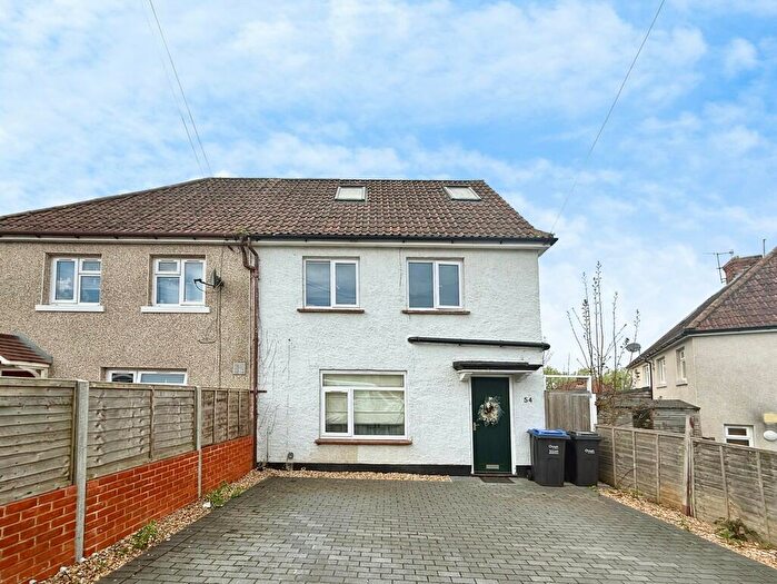 4 Bedroom Semi Detached House To Rent In Fairfield Road, Salisbury, SP1