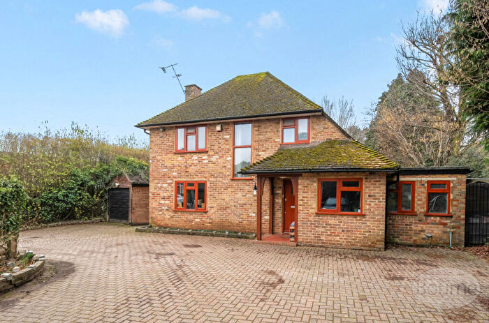 3 Bedroom Detached House For Sale In Church Road, Milford, Godalming, Surrey, GU8