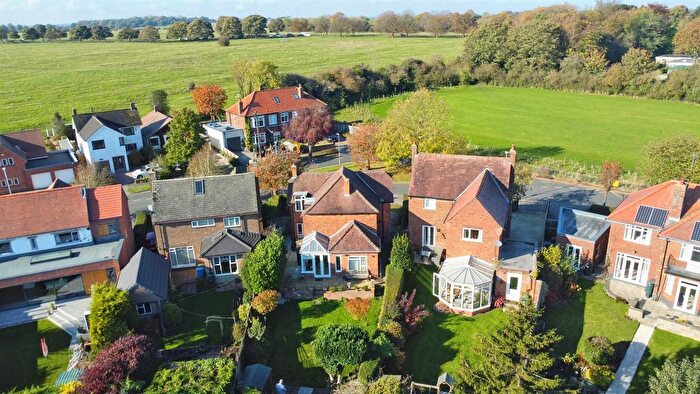 3 Bedroom Detached House For Sale In Central Avenue, Beverley, HU17