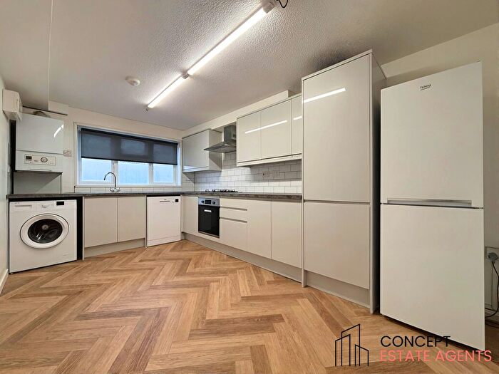 3 Bedroom Terraced House To Rent In Greyhound Terrace, Streatham, SW16