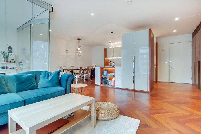 2 Bedroom Flat For Sale In Capital Building, Embassy Gardens, Nine Elms, London, SW11