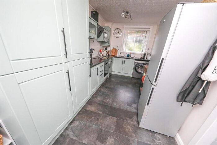 2 Bedroom Terraced House For Sale In Sandray Park, Glenrothes, KY7