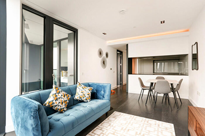 1 Bedroom Apartment To Rent In Marsh Wall, Canary Wharf, London, E14