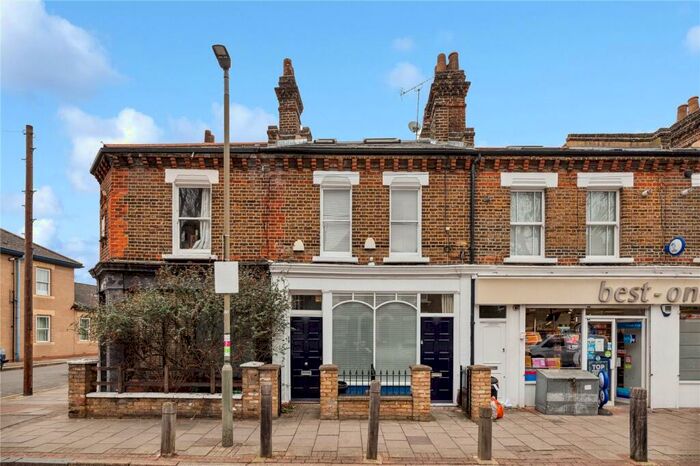 1 Bedroom Apartment To Rent In Eversleigh Road, London, SW11