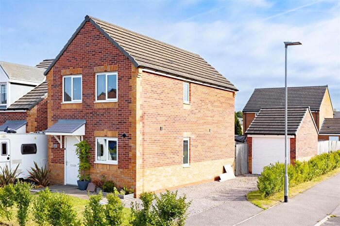 3 Bedroom Semi Detached House For Sale In Calder Close, Platt Bridge, Wigan, WN2