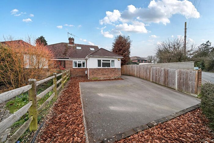 4 Bedroom Semi-Detached House For Sale In Cray Road, Crockenhill, Swanley, BR8