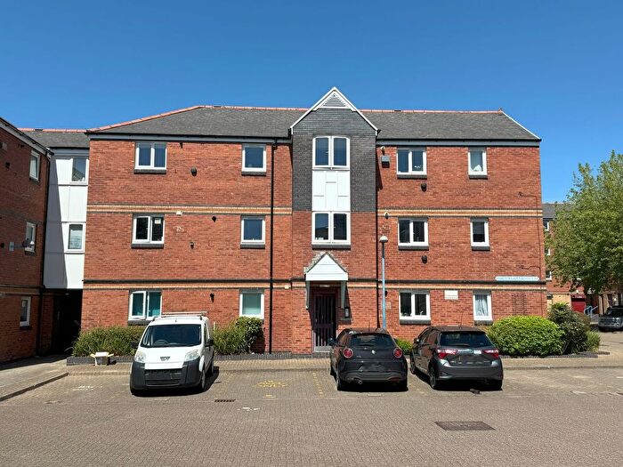 1 Bedroom Flat For Sale In St Nicholas Square, Maritime Quarter, Swansea, SA1