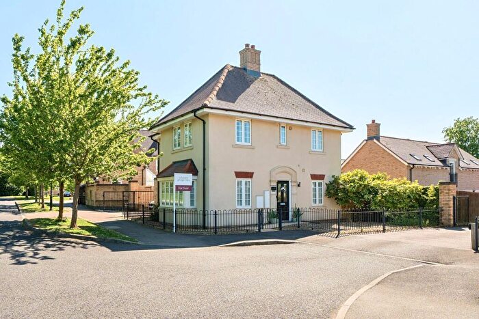 4 Bedroom Detached House For Sale In Hardy Way, Fairfield, SG5