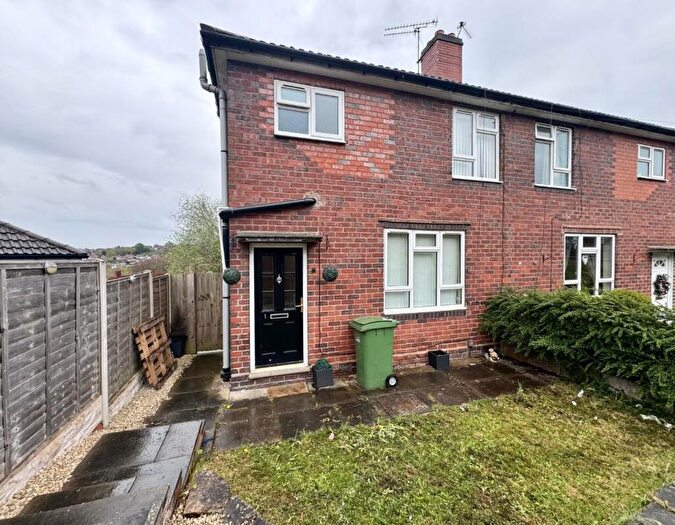 3 Bedroom Semi-Detached House To Rent In Abbey Road, Halesowen, B63