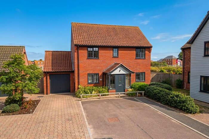 3 Bedroom Detached House For Sale In Millbrooks Close, Wymondham, NR18