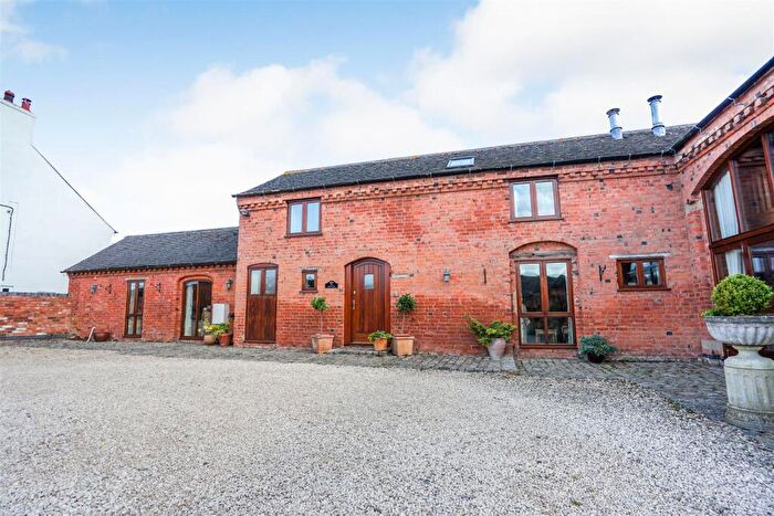 3 Bedroom Barn Conversion For Sale In Market Bosworth Road, Dadlington, CV13