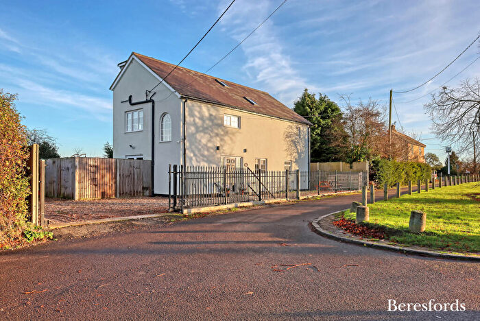 5 Bedroom Detached House For Sale In Broads Green, Great Waltham, CM3