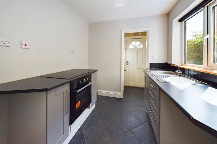 3 Bedroom Terraced House To Rent In Regent Street, Kettering, NN16