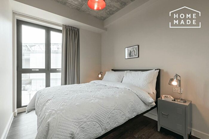 4 Bedroom Flat To Rent In The Robinson, Wembley, HA9
