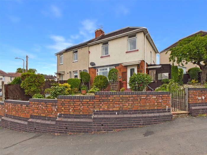 3 Bedroom Semi Detached House For Sale In Tolladine Road, Worcester, Worcestershire, WR4