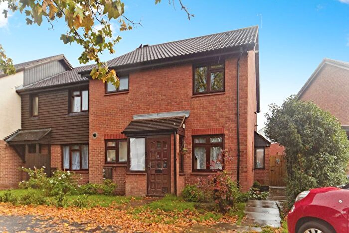 1 Bedroom Terraced House For Sale In Furtherfield Close, Croydon, Surrey, CR0