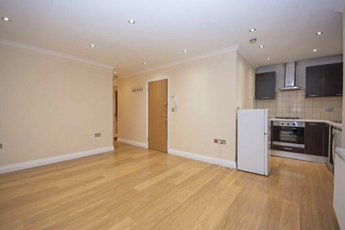 1 Bedroom Flat To Rent In Dartmouth Road, London, NW4