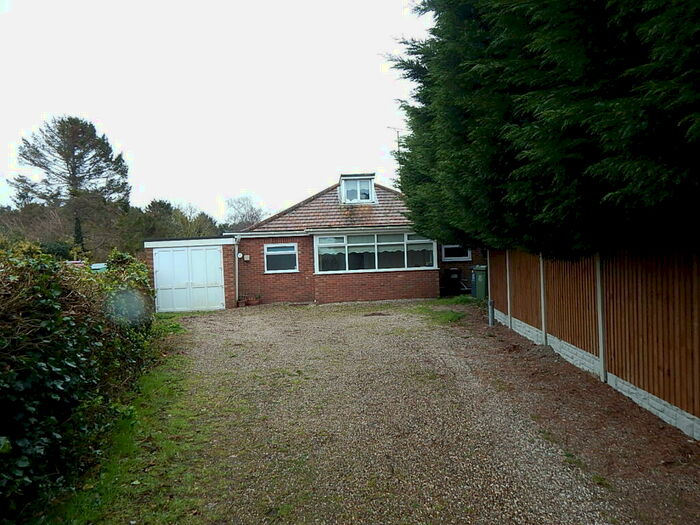 3 Bedroom Chalet For Sale In Homelea, Main Road, Ormesby, Great Yarmouth, Norfolk, NR29