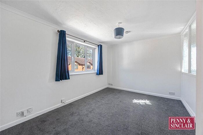 1 Bedroom Maisonette To Rent In Bradley Road, RG9