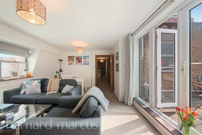 2 Bedroom Apartment To Rent In Leather Lane, London, EC1N