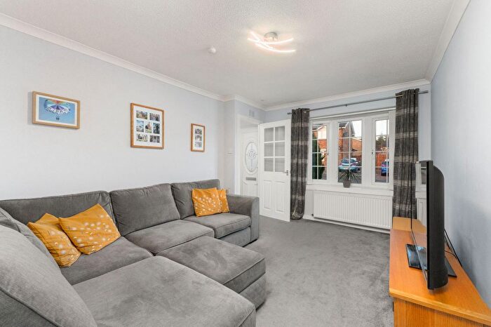 2 Bedroom Detached House For Sale In Jones Green, Carmondean, Livingston, EH54
