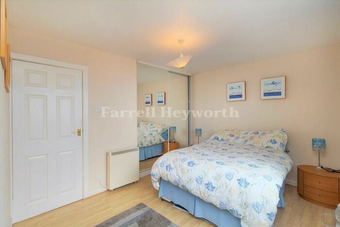 2 Bedroom Flat For Sale In Queens Promenade, Blackpool, FY2