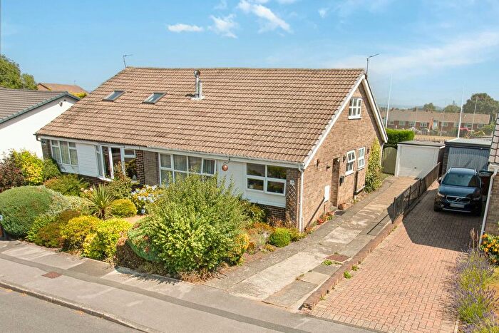 3 Bedroom Bungalow For Sale In Moorside Walk, Drighlington, BD11