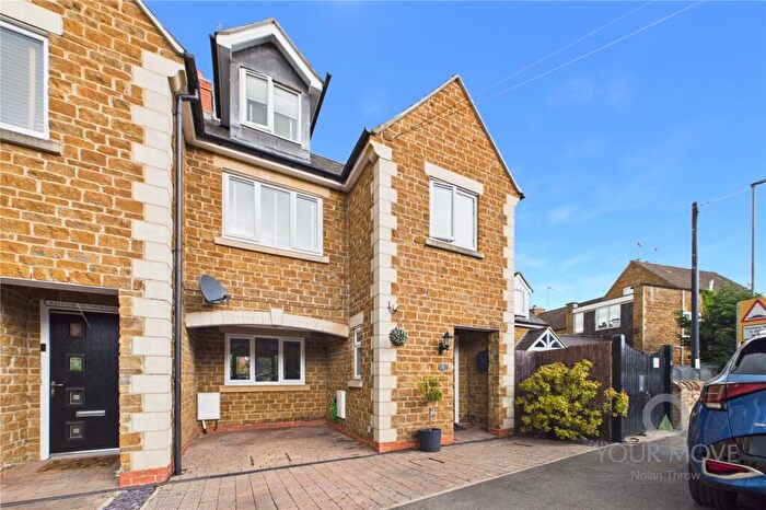 4 Bedroom End Of Terrace House For Sale In Port Road, Duston, Northampton, Northamptonshire, NN5