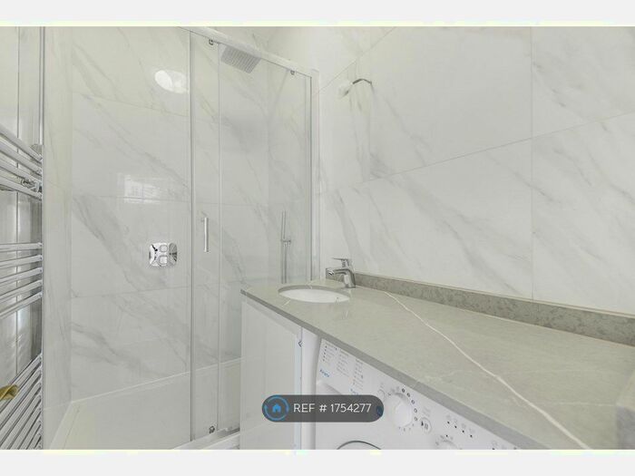 2 Bedroom Flat To Rent In Elm Park Mansions, London, SW10