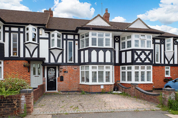 3 Bedroom Terraced House For Sale In Seymour Avenue, Morden, SM4