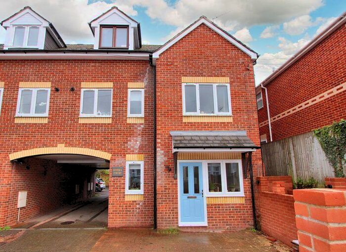 2 Bedroom Flat To Rent In Franklin Street, Reading, RG1