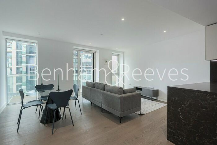 2 Bedroom Apartment To Rent In Vaughan Way, London Dock, Wapping, E1W